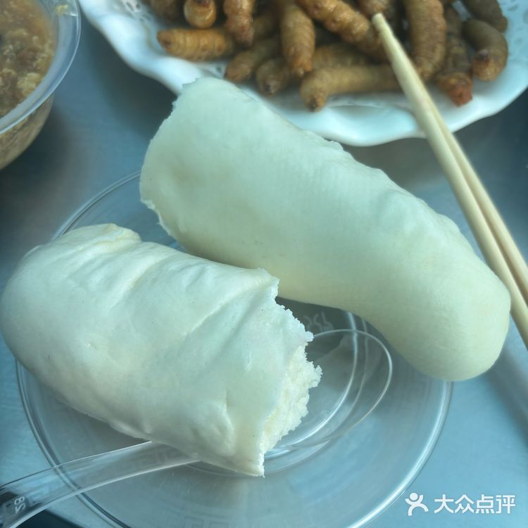 平邑李家石屋金线缘山庄绝绝子