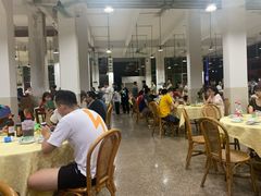 大堂-标记美食新鲜猪杂(兴南大道店)