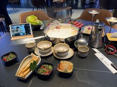 -新草堂锅物料理(泉城路店)