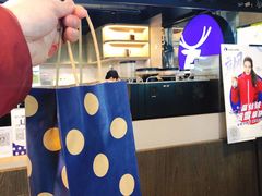 -瑞幸咖啡(东直门枢纽店)