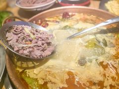 -洱火云南酸菜牛肉火锅(石景山当代商城店)