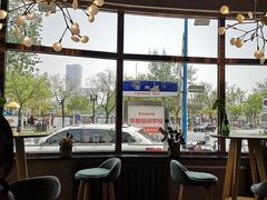 -ZING COFFEE 镜咖啡