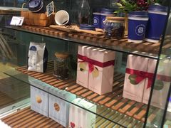 面包甜点陈列柜-巴黎贝甜(周浦海印店)