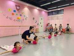 -艺熠舞蹈口才主持表演艺术中心(爱琴海校区)