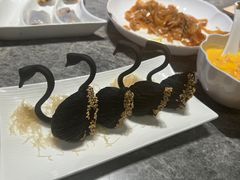 黑天鹅榴莲酥-悦秀·高级粤菜