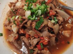 老坛剁椒肉炒肉-味上湘菜馆(岳麓山店)