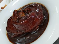 冰糖蹄胖-沪依小酒馆心意菜