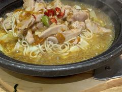 -极有家小鱼小鸡石锅煲(佳兆业店)