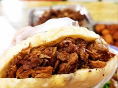 火烧夹肉-清真-戏楼王记牛肉面