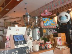 -熊猫一间店欧式奶茶铺