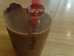 烧仙草冻奶茶-鲜芋仙(宝地广场店)