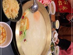 -沸炉重庆老火锅(军事博物馆店)