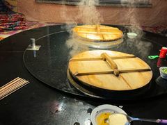 -鱼窝棚柴火铁锅炖(富山屯店)