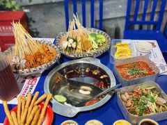 -马路边边串串香(苗栗路店)