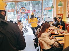 -华记煲仔华·煲仔饭(市桥易发店)