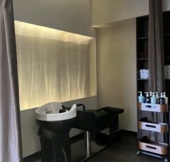 点击看大图 -悦Salon发型设计