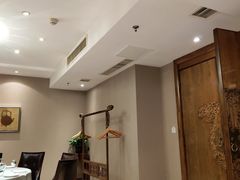 -凤凰园烤鸭店·唐山菜·传承花椒肉(老唐丰路店)