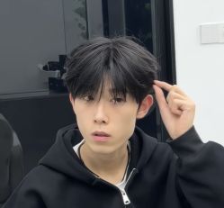 -尤司男士国潮理发馆