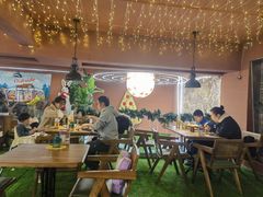-Dragon Pizza•圆脸龙披萨·牛排餐厅