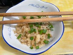 蘸料配菜-石灰市毛记烧鸡公(解放碑店)