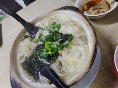 -小许三鲜砂锅馄饨店(家多乐烟酒店)