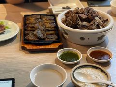 手把肉-斯琴阿妈蒙古餐厅(新城店)