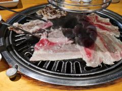 烤肉-唯成•韩国炭火烤肉 유성고기