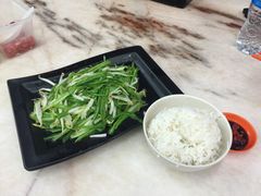 -新峰肉骨茶