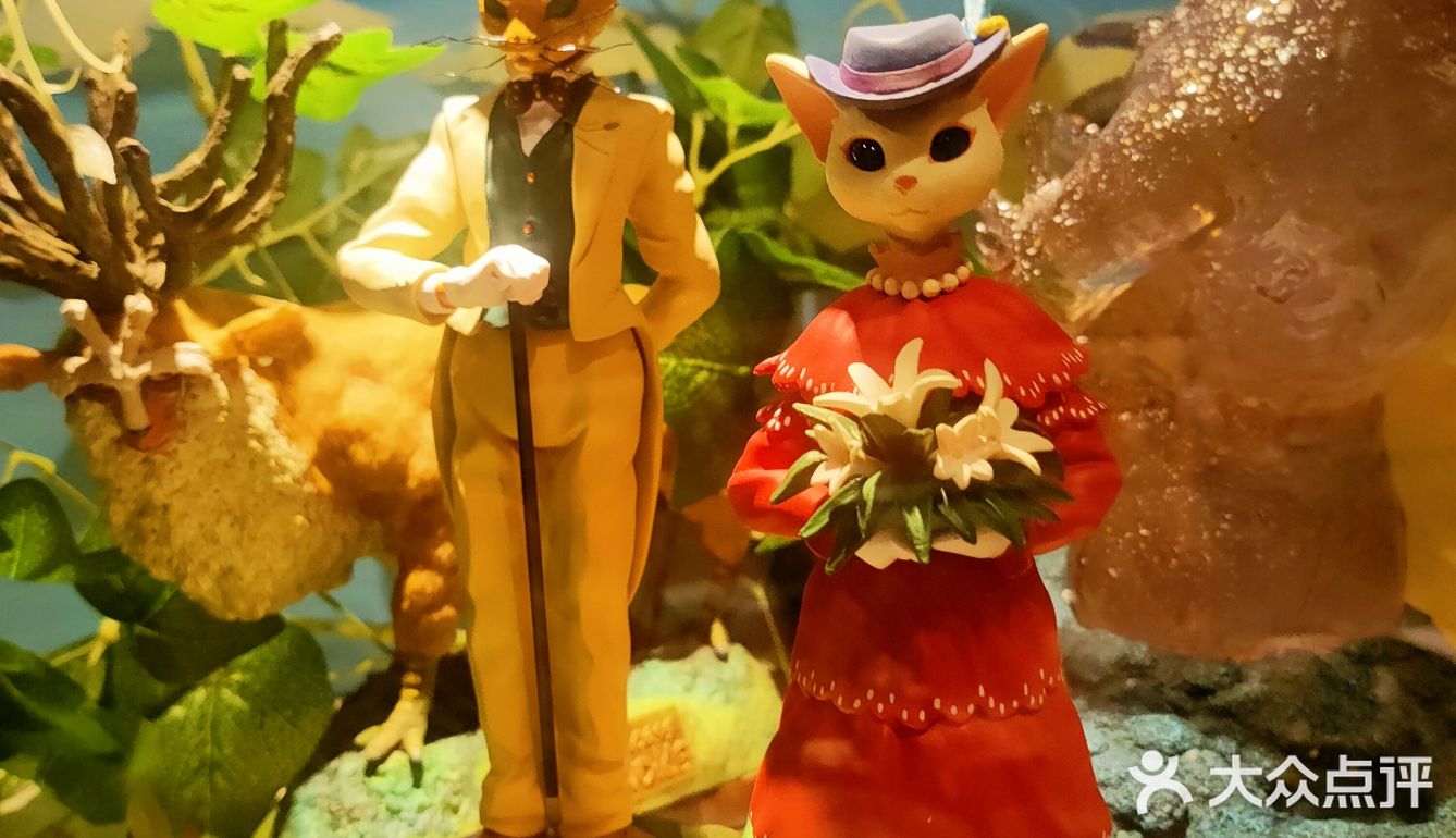 再次打卡小山，一如既往陷入二次元