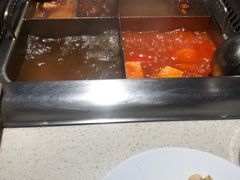 -海底捞火锅鲜切牛肉主题店(长寿路店)