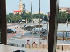 -麦当劳(展览路店)