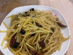 -洪霞餐馆
