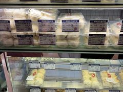 -白玉兰食品甜凤店(合生汇店)