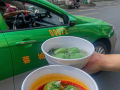 -李与白包子铺(桐梓林店)