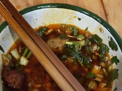 -拈签一笑黄牛肉辣卤串串
