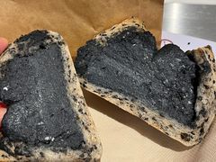 黑芝麻炸弹-熊叔熊婶面包房(团结湖店)