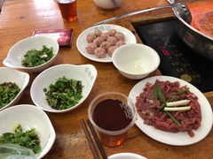 -苗伯妈酸汤火锅