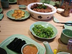 -锦粤宫·融合粤菜(上海金沙江店)