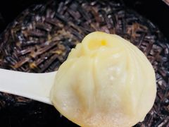 蟹粉小笼包-绿杨馄饨临顿路店