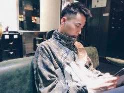 -诗悦发型SALON·圣罗兰店