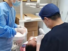 -上海仁爱医院口腔科 · 种植