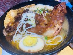 -花溪巷牛肉粉(泉城路店)