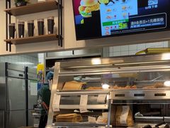 -德克士(场中路店)