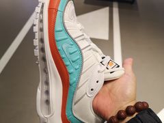 -NIKE品牌体验店(金源新燕莎店)