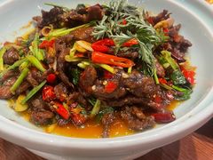 -老滇山寨•云南特色菜•地方菜•民族风情歌舞表演(金碧店)