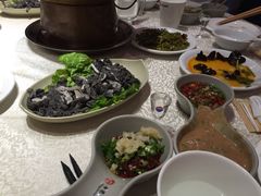 -羊家胡同·龙虾烧烤火锅(龙汇路店)