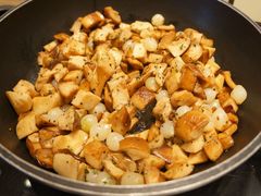 炒蘑菇-北京王府井希尔顿酒店·万斯阁西餐厅