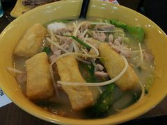 雞肉墨丸豆卜生菜米線-谭仔云南米线(粉岭车站路店)