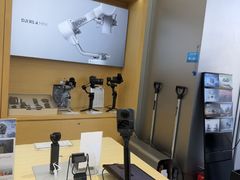 -DJI大疆(深圳华强北曼哈授权体验店)