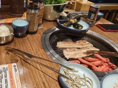 -明洞阿姨·韩式酱蟹烤肉·创意料理(三元桥店)